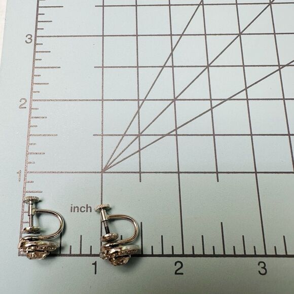 Vintage Crown Trifari Heart Shaped Rhinestone Earrings Screw Back Silver Tone - Picture 10 of 11